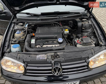 Черный Фольксваген Гольф, объемом двигателя 1.39 л и пробегом 197 тыс. км за 3997 $, фото 62 на Automoto.ua