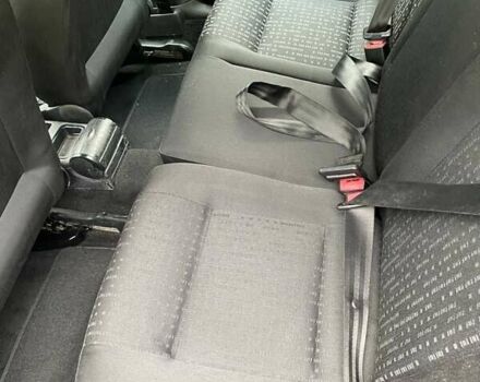 Черный Фольксваген Гольф, объемом двигателя 1.6 л и пробегом 233 тыс. км за 4790 $, фото 21 на Automoto.ua