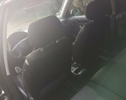 Черный Фольксваген Гольф, объемом двигателя 1.6 л и пробегом 227 тыс. км за 4550 $, фото 9 на Automoto.ua