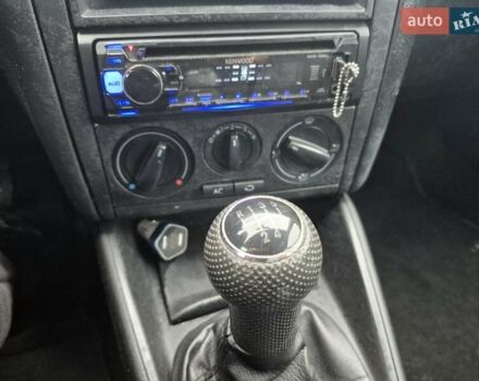 Черный Фольксваген Гольф, объемом двигателя 1.39 л и пробегом 232 тыс. км за 3950 $, фото 1 на Automoto.ua