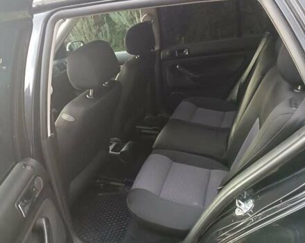 Черный Фольксваген Гольф, объемом двигателя 1.6 л и пробегом 227 тыс. км за 4550 $, фото 13 на Automoto.ua