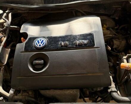 Черный Фольксваген Гольф, объемом двигателя 1.6 л и пробегом 276 тыс. км за 4000 $, фото 3 на Automoto.ua