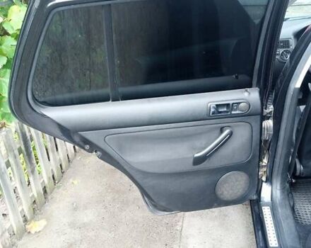 Черный Фольксваген Гольф, объемом двигателя 1.6 л и пробегом 291 тыс. км за 4299 $, фото 23 на Automoto.ua