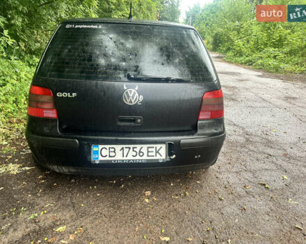 Черный Фольксваген Гольф, объемом двигателя 1.39 л и пробегом 275 тыс. км за 3800 $, фото 2 на Automoto.ua