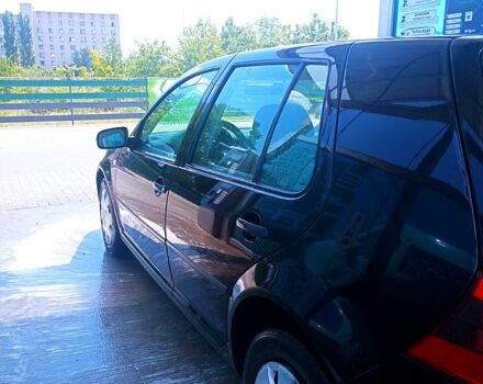 Черный Фольксваген Гольф, объемом двигателя 1.4 л и пробегом 320 тыс. км за 4000 $, фото 3 на Automoto.ua