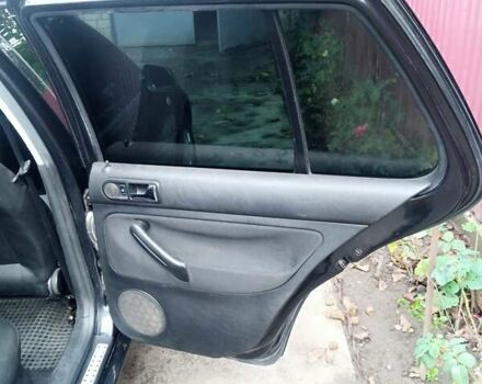 Черный Фольксваген Гольф, объемом двигателя 1.6 л и пробегом 291 тыс. км за 4299 $, фото 22 на Automoto.ua