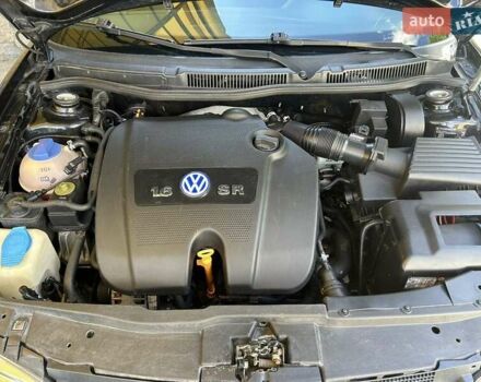 Черный Фольксваген Гольф, объемом двигателя 1.6 л и пробегом 257 тыс. км за 4900 $, фото 8 на Automoto.ua