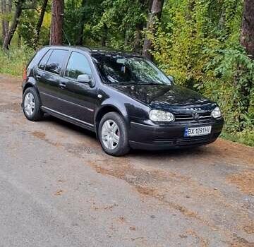 Черный Фольксваген Гольф, объемом двигателя 1.6 л и пробегом 271 тыс. км за 4300 $, фото 2 на Automoto.ua