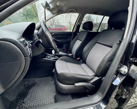 Черный Фольксваген Гольф, объемом двигателя 1.39 л и пробегом 197 тыс. км за 3997 $, фото 27 на Automoto.ua