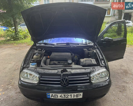 Черный Фольксваген Гольф, объемом двигателя 1.39 л и пробегом 217 тыс. км за 4200 $, фото 16 на Automoto.ua