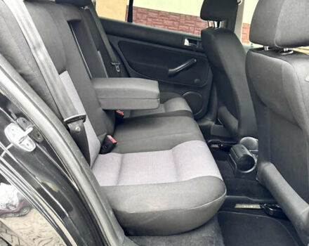 Черный Фольксваген Гольф, объемом двигателя 1.39 л и пробегом 197 тыс. км за 3997 $, фото 40 на Automoto.ua