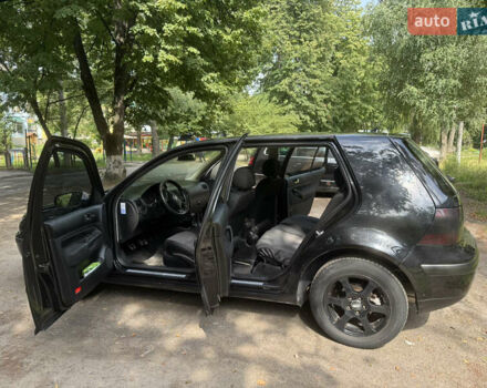 Черный Фольксваген Гольф, объемом двигателя 1.39 л и пробегом 217 тыс. км за 4200 $, фото 8 на Automoto.ua