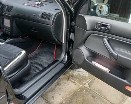 Черный Фольксваген Гольф, объемом двигателя 1.6 л и пробегом 286 тыс. км за 4800 $, фото 7 на Automoto.ua