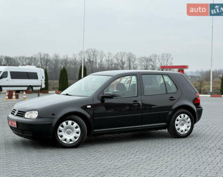 Черный Фольксваген Гольф, объемом двигателя 1.39 л и пробегом 267 тыс. км за 4150 $, фото 9 на Automoto.ua