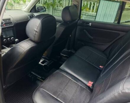 Черный Фольксваген Гольф, объемом двигателя 1.39 л и пробегом 225 тыс. км за 4800 $, фото 9 на Automoto.ua