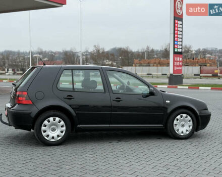 Черный Фольксваген Гольф, объемом двигателя 1.39 л и пробегом 267 тыс. км за 4150 $, фото 16 на Automoto.ua