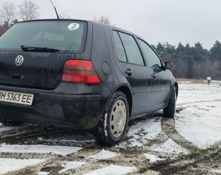 Черный Фольксваген Гольф, объемом двигателя 1.4 л и пробегом 136 тыс. км за 3600 $, фото 3 на Automoto.ua