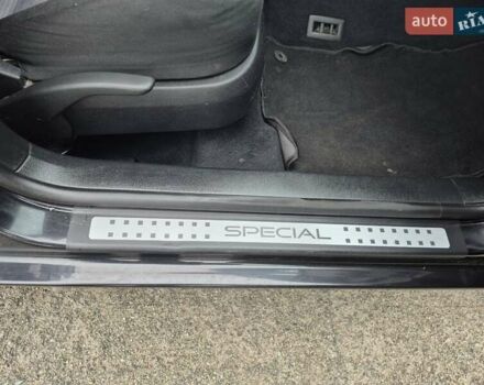 Черный Фольксваген Гольф, объемом двигателя 1.39 л и пробегом 232 тыс. км за 3950 $, фото 14 на Automoto.ua