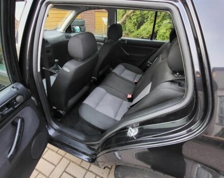 Черный Фольксваген Гольф, объемом двигателя 1.4 л и пробегом 200 тыс. км за 4200 $, фото 4 на Automoto.ua