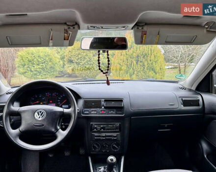 Черный Фольксваген Гольф, объемом двигателя 1.39 л и пробегом 197 тыс. км за 3997 $, фото 32 на Automoto.ua