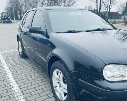 Черный Фольксваген Гольф, объемом двигателя 1.6 л и пробегом 288 тыс. км за 4300 $, фото 5 на Automoto.ua