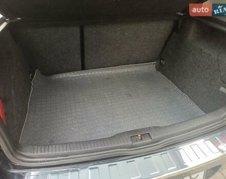 Черный Фольксваген Гольф, объемом двигателя 1.6 л и пробегом 227 тыс. км за 4550 $, фото 15 на Automoto.ua