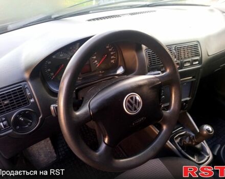 Черный Фольксваген Гольф, объемом двигателя 1.4 л и пробегом 240 тыс. км за 4300 $, фото 11 на Automoto.ua