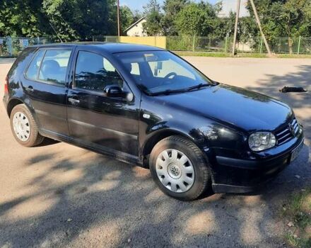 Черный Фольксваген Гольф, объемом двигателя 1.39 л и пробегом 185 тыс. км за 4000 $, фото 1 на Automoto.ua