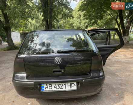 Черный Фольксваген Гольф, объемом двигателя 1.39 л и пробегом 217 тыс. км за 4200 $, фото 7 на Automoto.ua