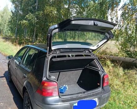 Черный Фольксваген Гольф, объемом двигателя 1.6 л и пробегом 168 тыс. км за 4500 $, фото 11 на Automoto.ua