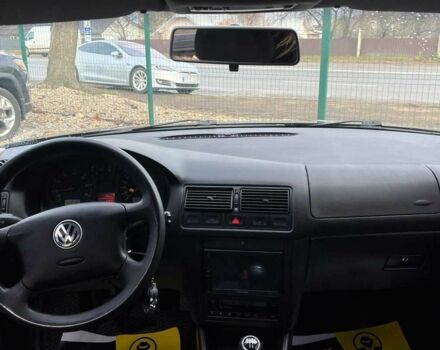 Черный Фольксваген Гольф, объемом двигателя 1.6 л и пробегом 287 тыс. км за 4500 $, фото 10 на Automoto.ua