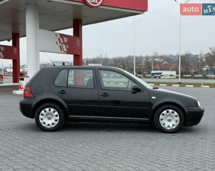 Черный Фольксваген Гольф, объемом двигателя 1.39 л и пробегом 267 тыс. км за 4150 $, фото 18 на Automoto.ua