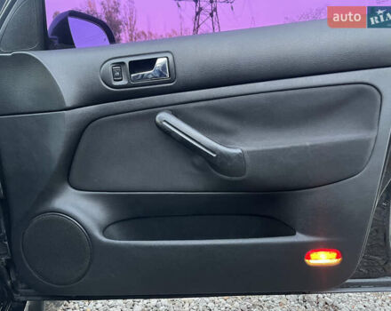 Чорний Фольксваген Гольф, об'ємом двигуна 1.6 л та пробігом 241 тис. км за 3900 $, фото 20 на Automoto.ua