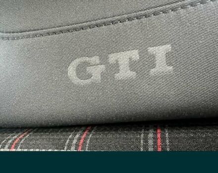 Фольксваген Гольф 2003 в Межгорье на Automoto.ua Черный Фольксваген Гольф, объемом двигателя 1.4 л и пробегом 192 тыс. км за 5700 $, фото 5 на Automoto.ua