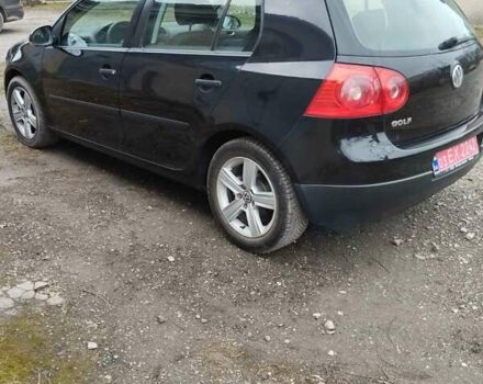 Черный Фольксваген Гольф, объемом двигателя 1.39 л и пробегом 246 тыс. км за 4450 $, фото 2 на Automoto.ua
