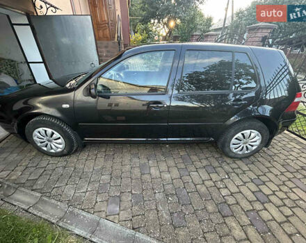 Черный Фольксваген Гольф, объемом двигателя 1.39 л и пробегом 258 тыс. км за 3700 $, фото 6 на Automoto.ua