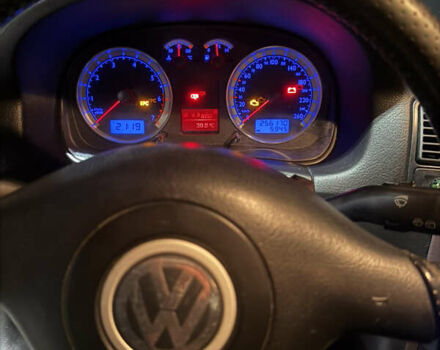 Черный Фольксваген Гольф, объемом двигателя 1.39 л и пробегом 256 тыс. км за 4150 $, фото 9 на Automoto.ua