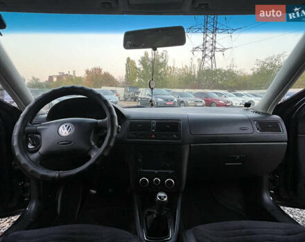 Чорний Фольксваген Гольф, об'ємом двигуна 1.6 л та пробігом 241 тис. км за 3900 $, фото 13 на Automoto.ua