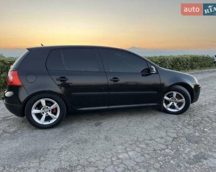 Черный Фольксваген Гольф, объемом двигателя 1.6 л и пробегом 205 тыс. км за 5400 $, фото 3 на Automoto.ua