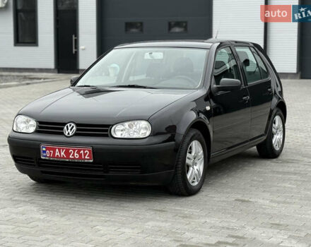 Черный Фольксваген Гольф, объемом двигателя 1.6 л и пробегом 266 тыс. км за 4650 $, фото 11 на Automoto.ua