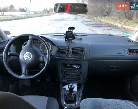 Черный Фольксваген Гольф, объемом двигателя 1.4 л и пробегом 212 тыс. км за 4750 $, фото 3 на Automoto.ua