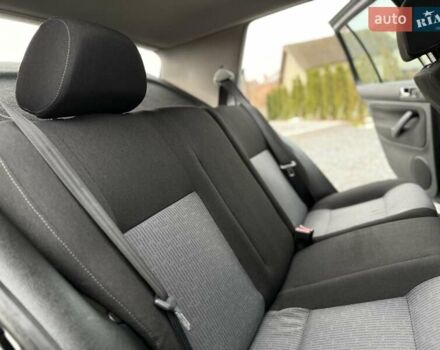 Черный Фольксваген Гольф, объемом двигателя 0 л и пробегом 187 тыс. км за 4790 $, фото 81 на Automoto.ua