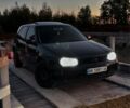 Черный Фольксваген Гольф, объемом двигателя 1.6 л и пробегом 220 тыс. км за 3800 $, фото 1 на Automoto.ua