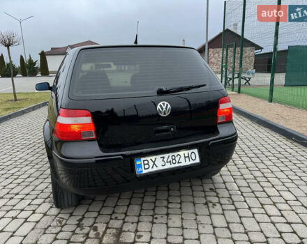 Черный Фольксваген Гольф, объемом двигателя 1.39 л и пробегом 262 тыс. км за 3800 $, фото 7 на Automoto.ua