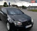 Черный Фольксваген Гольф, объемом двигателя 1.6 л и пробегом 223 тыс. км за 4200 $, фото 1 на Automoto.ua