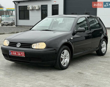 Черный Фольксваген Гольф, объемом двигателя 1.6 л и пробегом 266 тыс. км за 4650 $, фото 12 на Automoto.ua