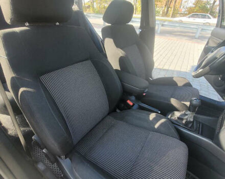 Черный Фольксваген Гольф, объемом двигателя 1.6 л и пробегом 230 тыс. км за 5000 $, фото 18 на Automoto.ua