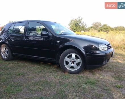 Черный Фольксваген Гольф, объемом двигателя 1.6 л и пробегом 210 тыс. км за 4300 $, фото 5 на Automoto.ua