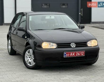 Черный Фольксваген Гольф, объемом двигателя 1.6 л и пробегом 266 тыс. км за 4650 $, фото 3 на Automoto.ua