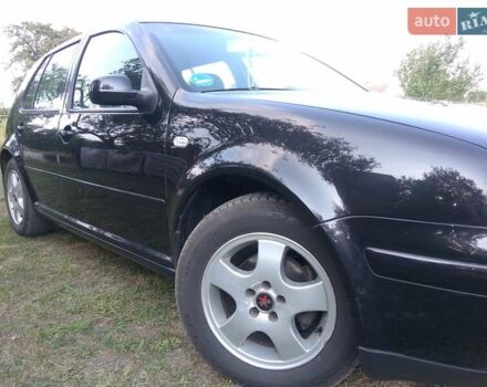 Черный Фольксваген Гольф, объемом двигателя 1.6 л и пробегом 210 тыс. км за 4300 $, фото 14 на Automoto.ua